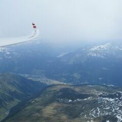 Flugwegposition um 12:51:44: Aufgenommen in der Nähe von Gemeinde St. Gallenkirch, Österreich in 3404 Meter